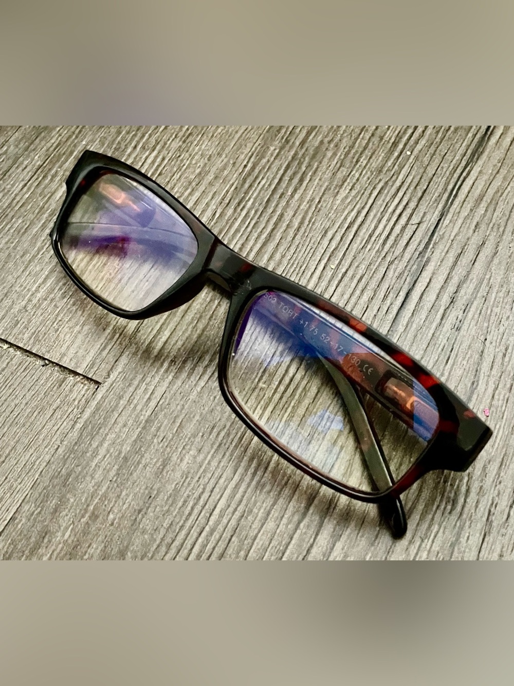 📚 Men's Rectangular Tortoiseshell Frame Reading Glasses 📚 - Picture 2 of 6